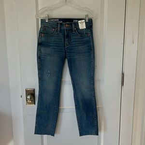 NWT J Crew 9” Vintage Slim Straight Jeans with Perfecting Pockets 25 P